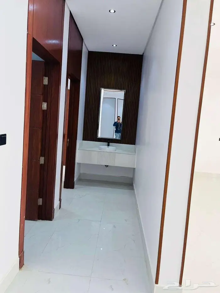 للإيجار دور أرضي في الرياض حي الرمال - عرض رقم H620 9