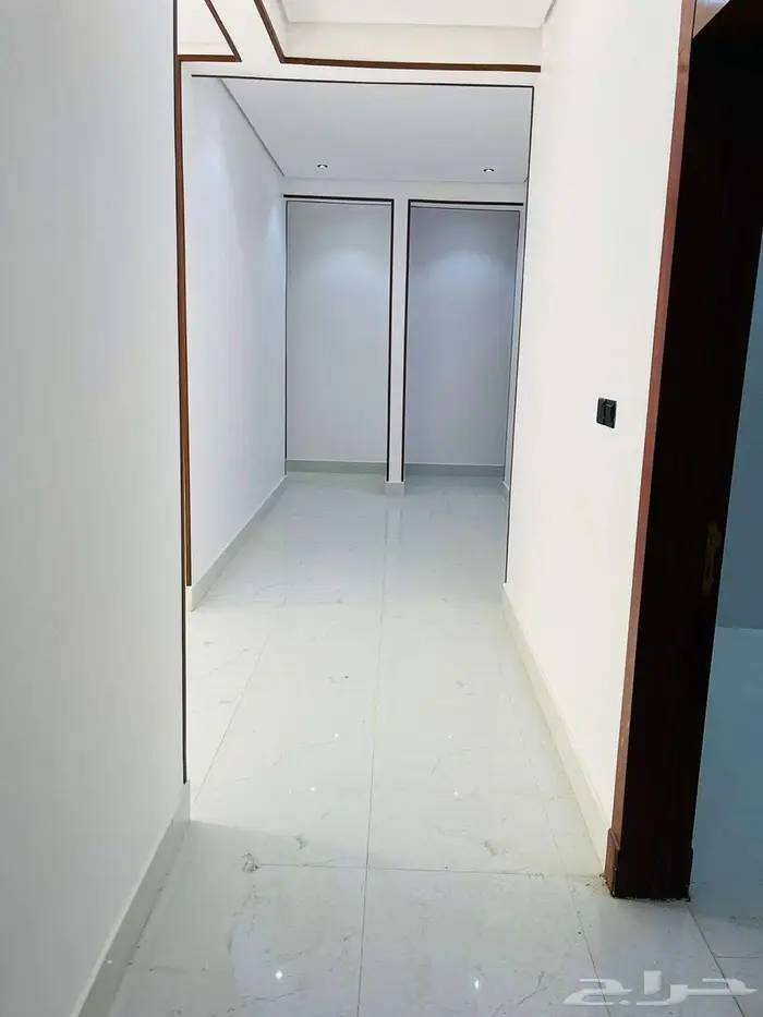 للإيجار دور أرضي في الرياض حي الرمال - عرض رقم H620 11