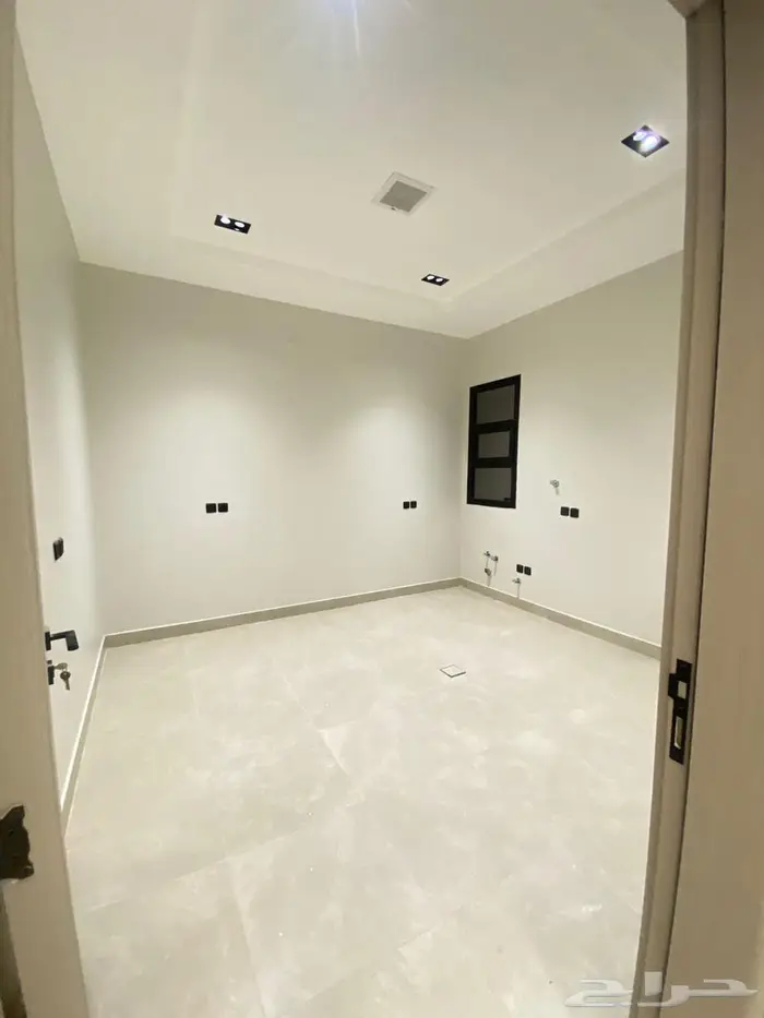 للبيع دور أرضي في الرياض حي قرطبة   عرض رقم H822 6