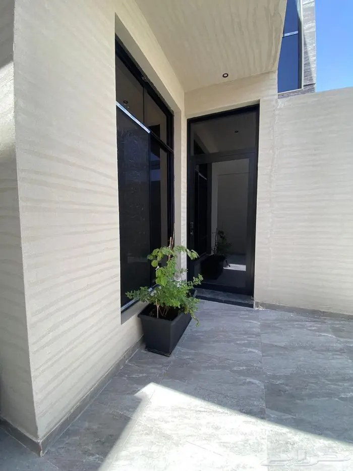 للبيع دور أرضي في الرياض حي قرطبة   عرض رقم H822 14