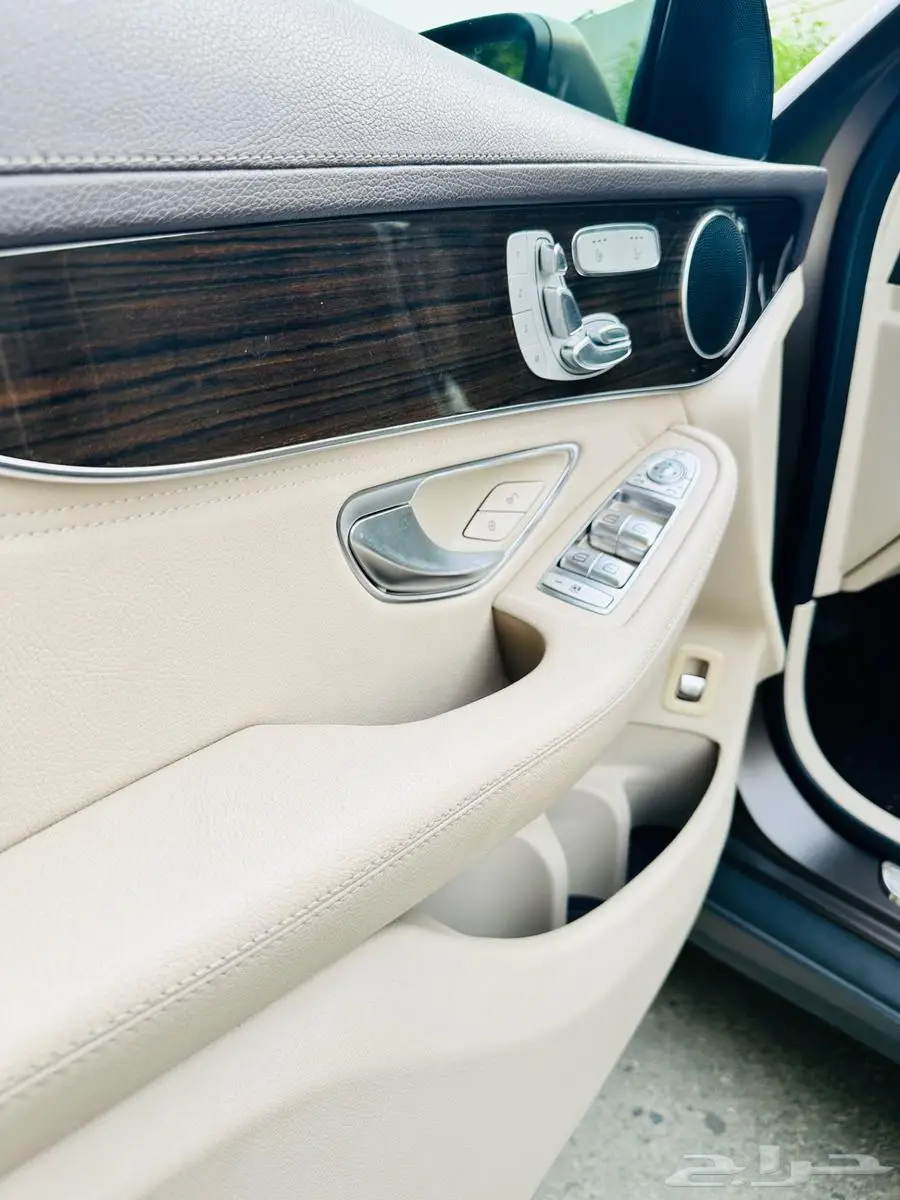 للبيع Mercedes GLC 300 2016 معدل GLC 63S كامل 4