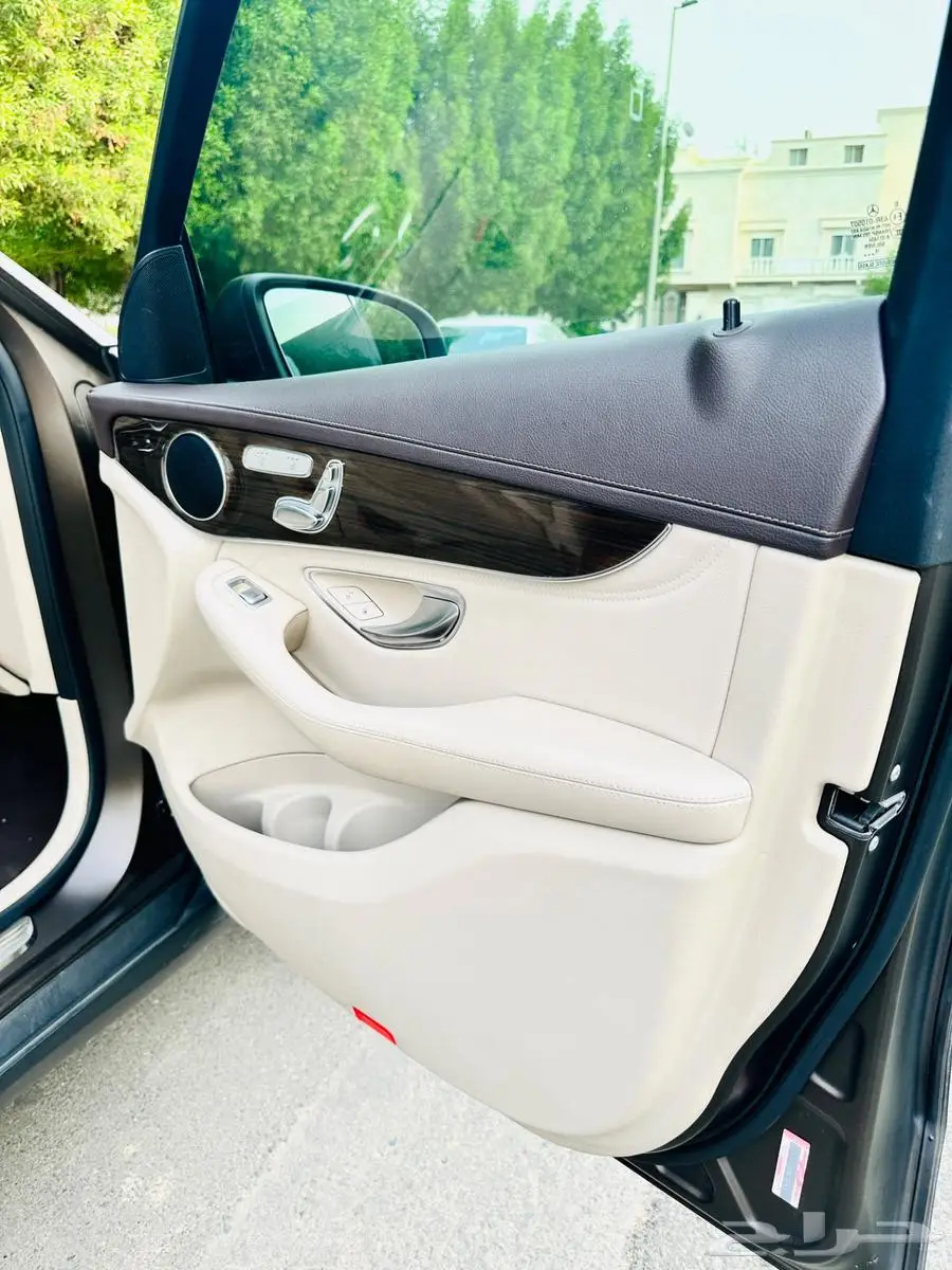 للبيع Mercedes GLC 300 2016 معدل GLC 63S كامل 11