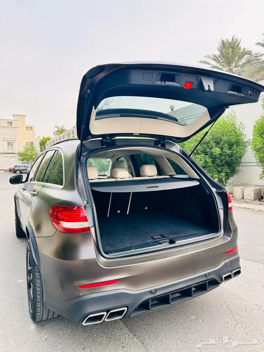 للبيع Mercedes GLC 300 2016 معدل GLC 63S كامل 15