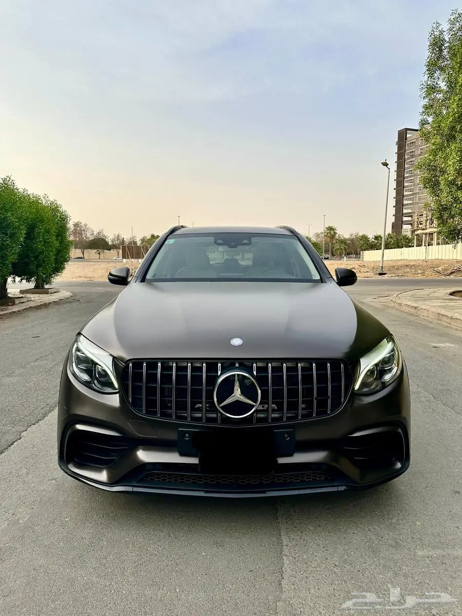 للبيع Mercedes GLC 300 2016 معدل GLC 63S كامل 23