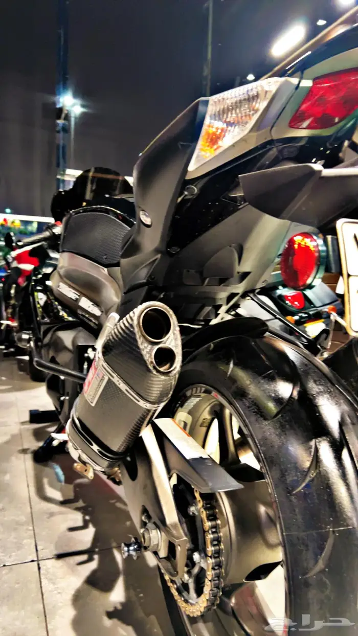 سوزوكيGXR1000-2010 سوزوكي الون اسود اصدار خاص ومحدود 1