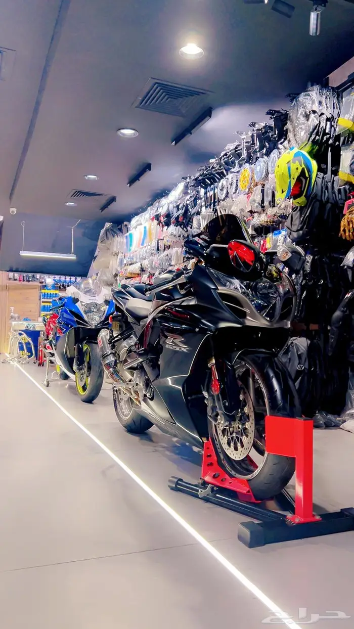 سوزوكيGXR1000-2010 سوزوكي الون اسود اصدار خاص ومحدود 8