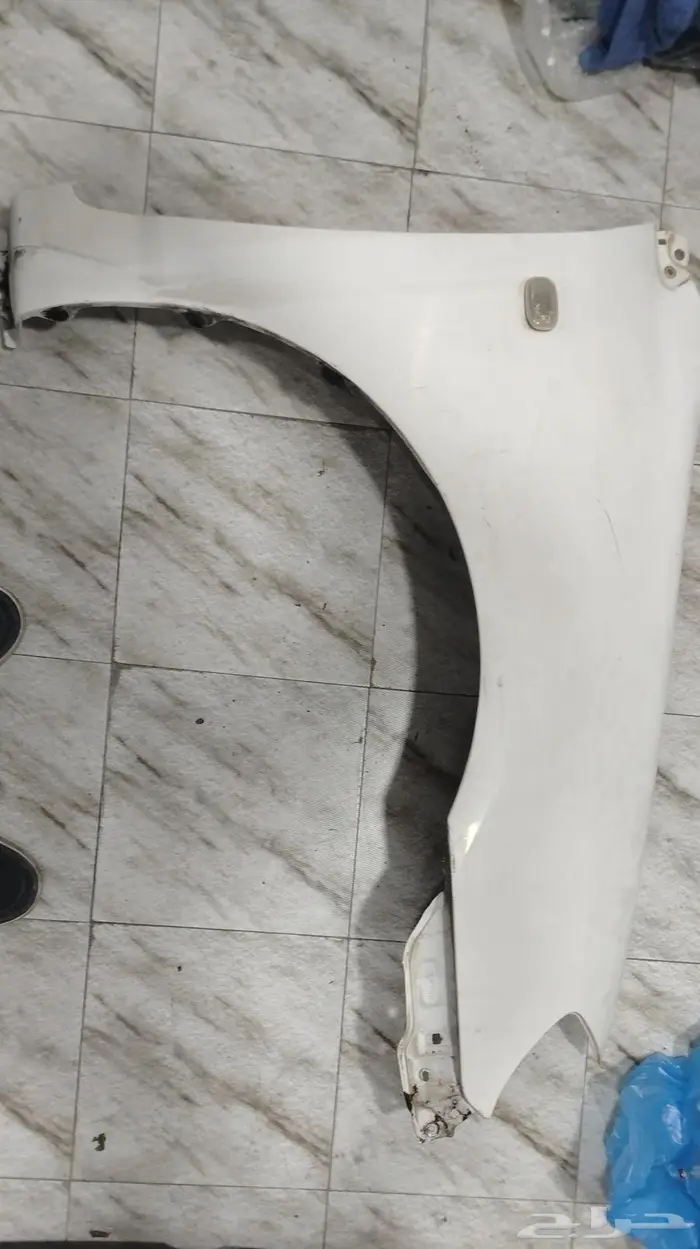 رفرف يمين كورولا خليجي من 2001_2002 0