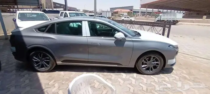 فورد تورس ترند نص فل 2025 1