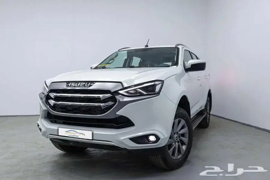 ايسوزو ام يو اكس 4X4 3.0 فل 5