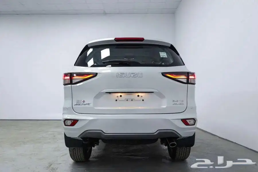 ايسوزو ام يو اكس 4X4 3.0 فل 0
