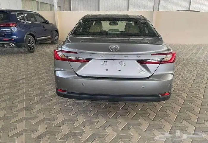 تويوتا كامري طيس بنزين كويتي 2025 4