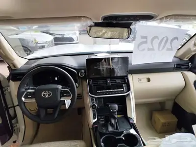 لاندكروزر GXR L3 بنزين 2025 بطاقة جمركيه سعودي كاش وتمويل 6