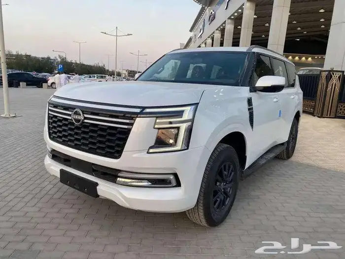 نيسان باترول تيتانيوم موديل 2025 15