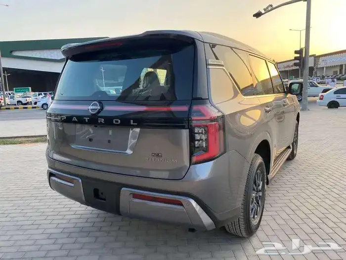 نيسان باترول تيتانيوم موديل 2025 9