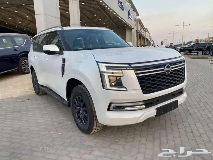 نيسان باترول تيتانيوم موديل 2025 17