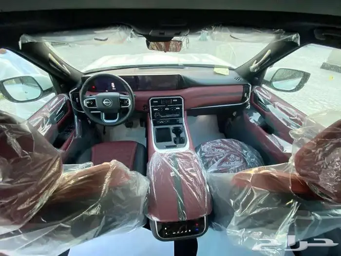 نيسان باترول تيتانيوم موديل 2025 10