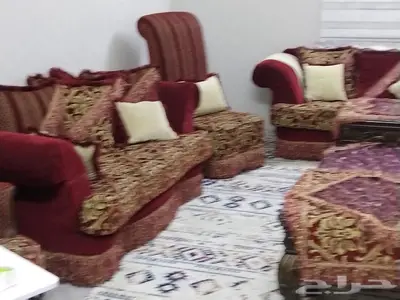 كنب اللون عودي للبيع 3