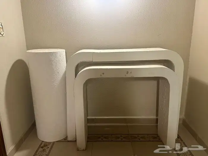 طاولات للبيع 1