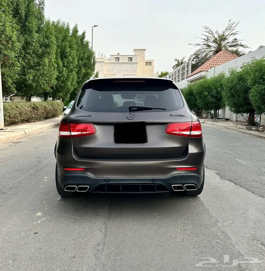 للبيع Mercedes GLC 300 2016 معدل GLC 63S كامل 24