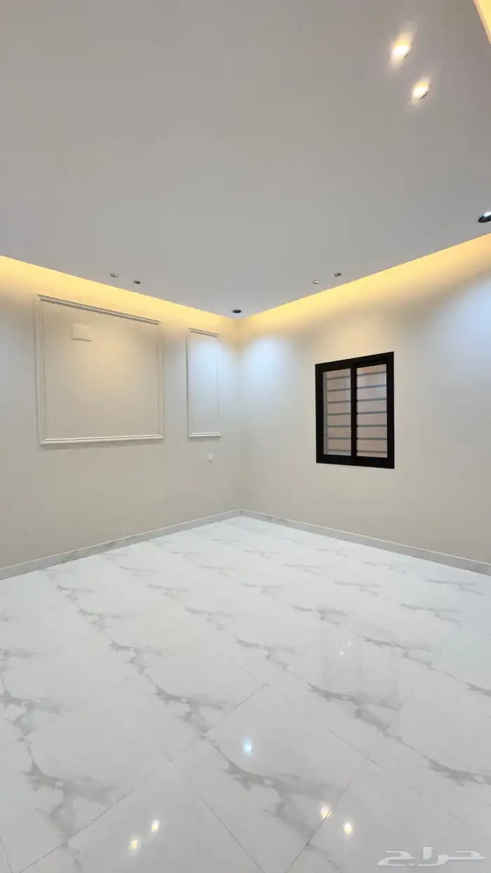 للبيع شقق ارضي شمال الخميس حى النور 8