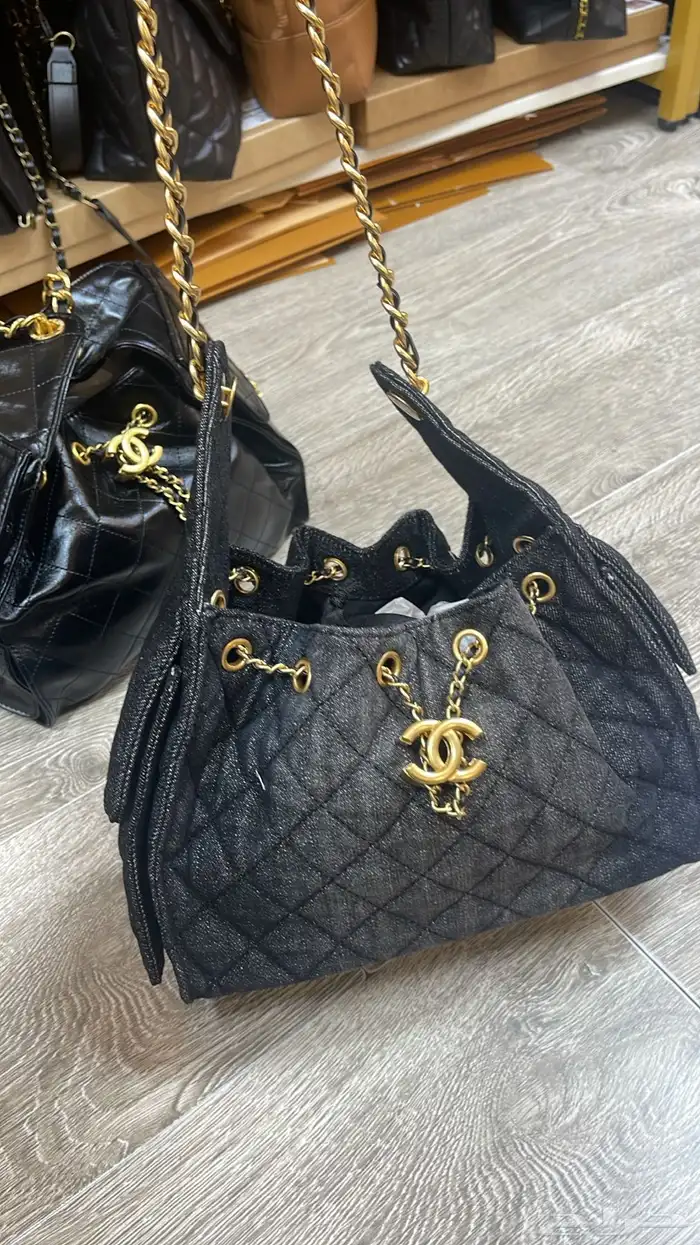 شنط ماركات مختلفه 13