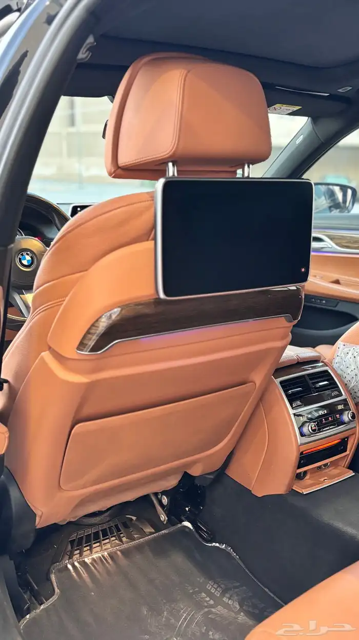 بي ام دبليو 730Li 2019 (مالك أول) 22