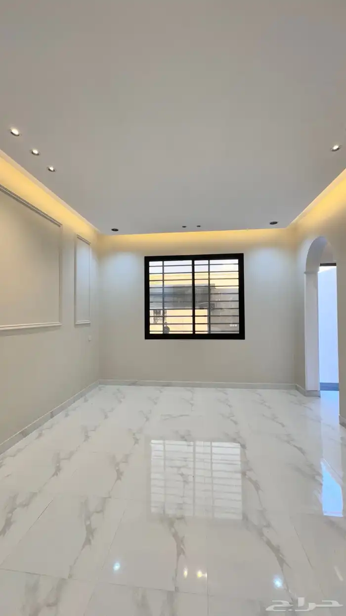 للبيع شقق ارضي شمال الخميس حى النور 3