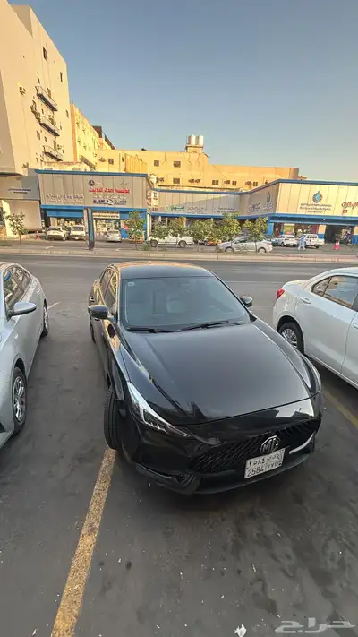 سيارة mg gt 2022 اسود 19