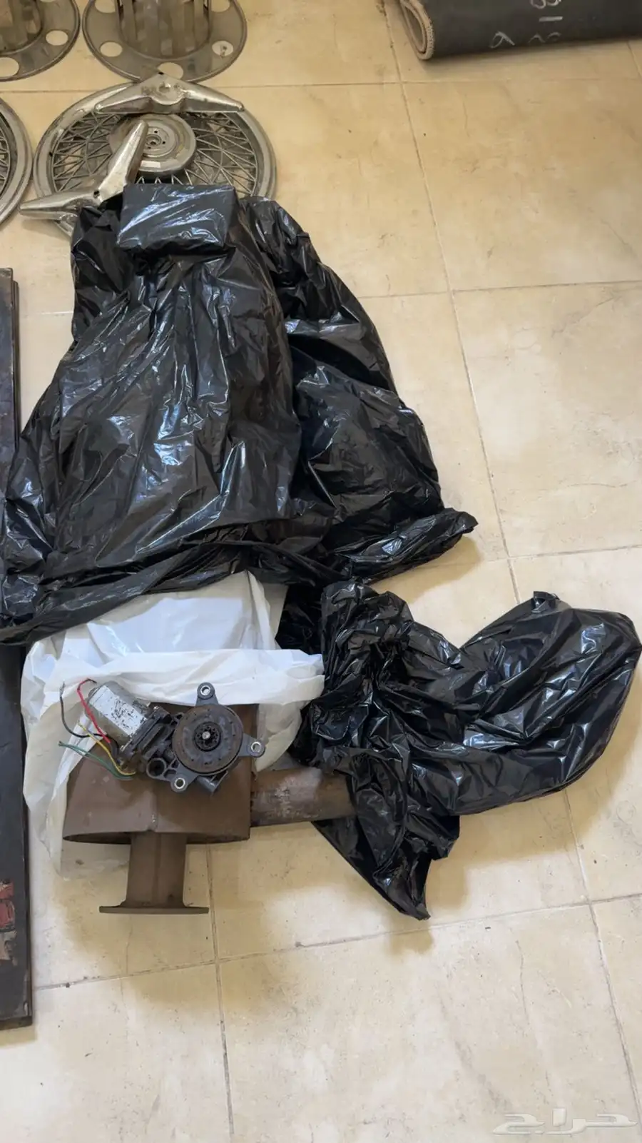 قطع ومستلازمات سطحه كنداسه الكترونيه وصطبات وسسته طيس ريموت 2