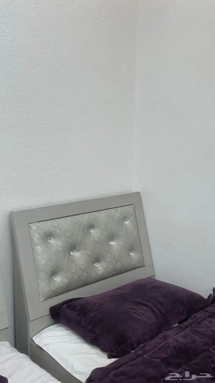 سريرين نفر واحد مستخدم سنه ونص موجود معه كامل خشب نضييف 3