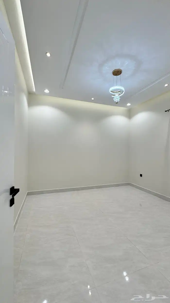 للبيع شقق علوي ابهاالمحاله 13