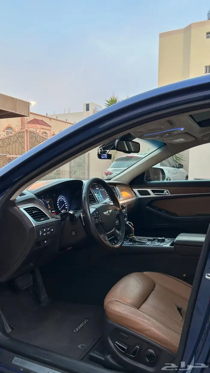 جينسس 2016 V8 فل كامل 19