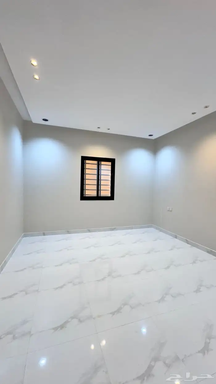 للبيع شقق ارضي شمال الخميس حى النور 14