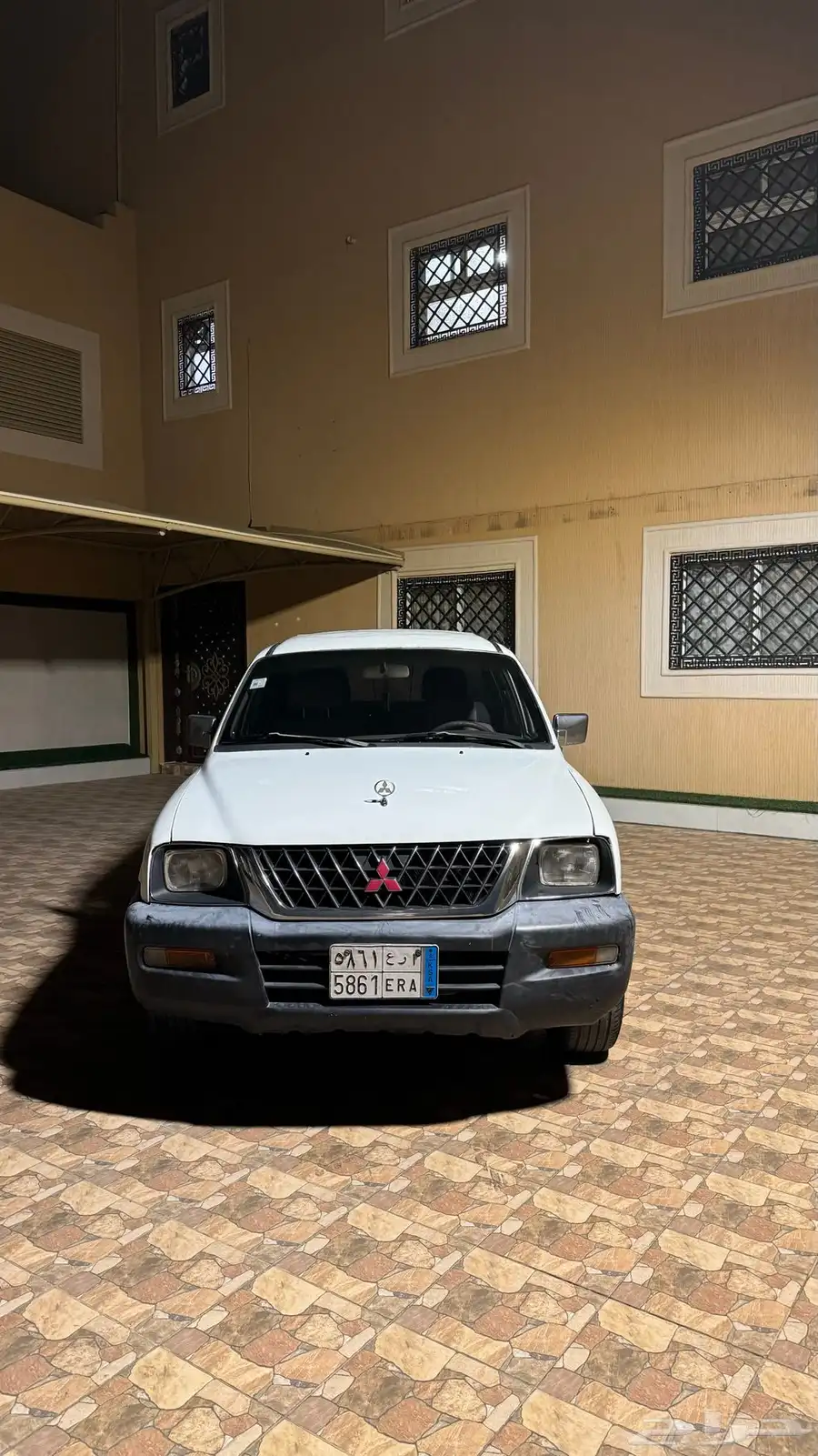 ميتسوبيشي 2002 1