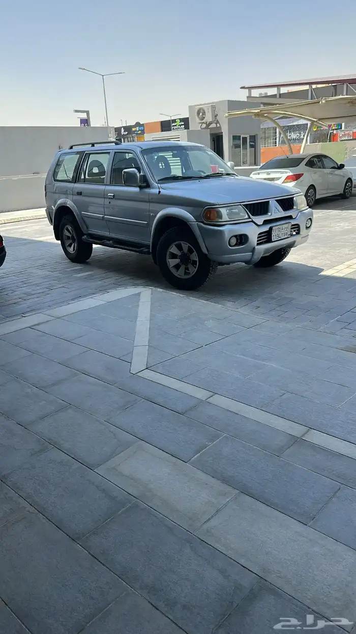 متسوبيشي 2010 3