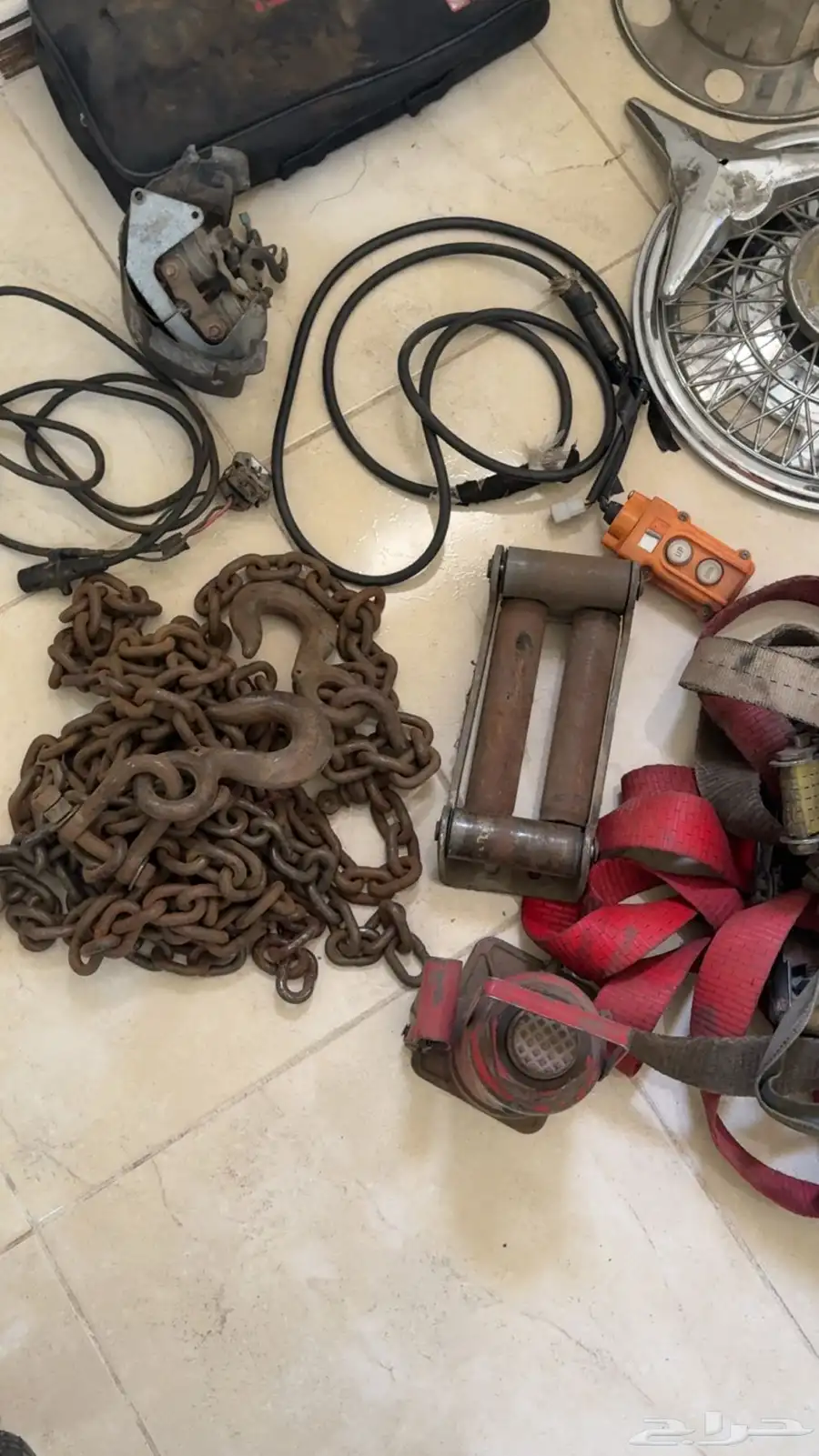 قطع ومستلازمات سطحه كنداسه الكترونيه وصطبات وسسته طيس ريموت 1