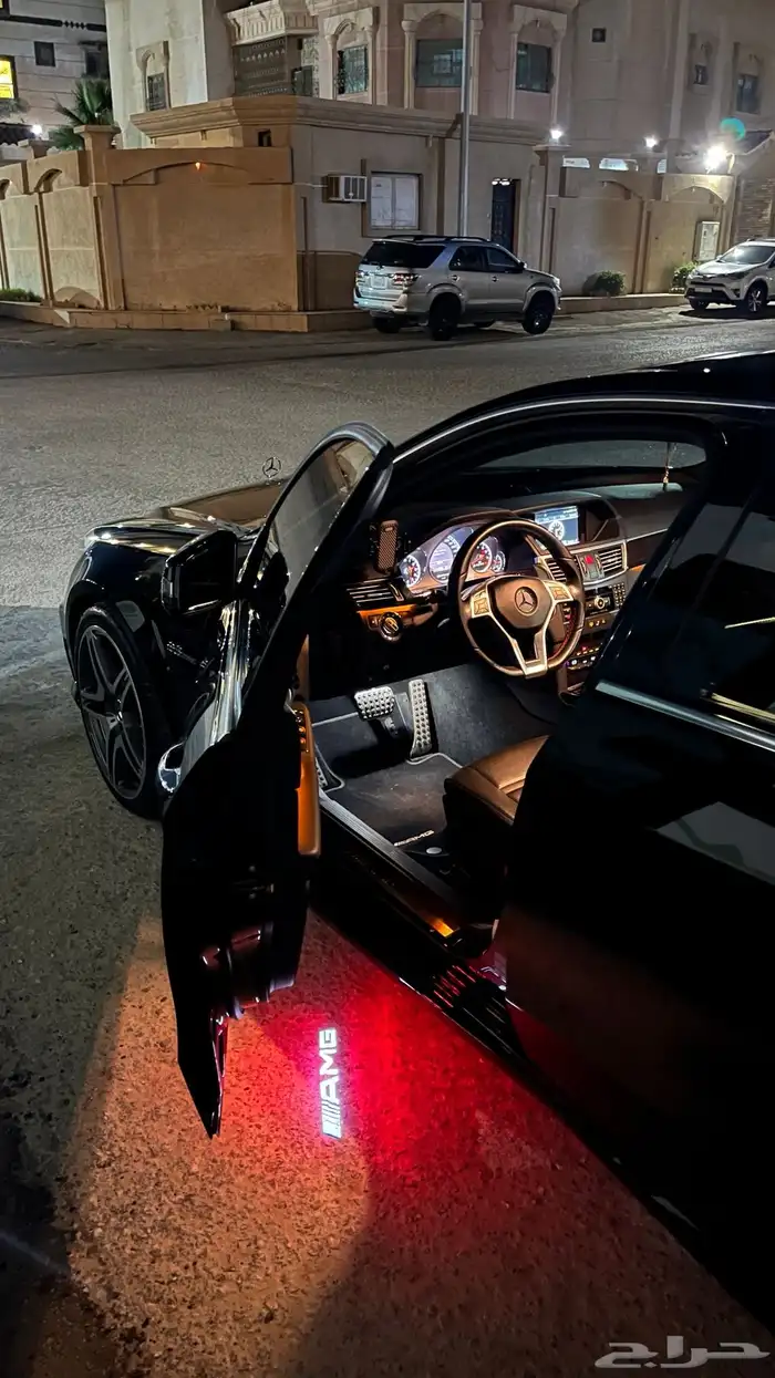 نادرره جدا  بحاله الوكاله E63 mercedes-benz 2010 16
