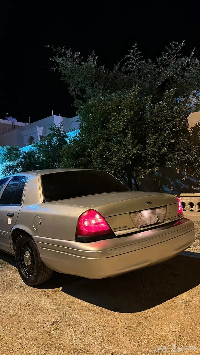 فورد فكتوريا 9