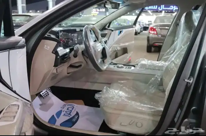 كيا K8 2025 ستاندر 7