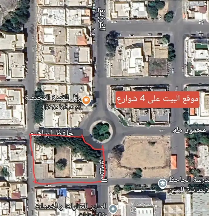 ارض للبيع على 3 شوارع بالطايف حي قروى 0