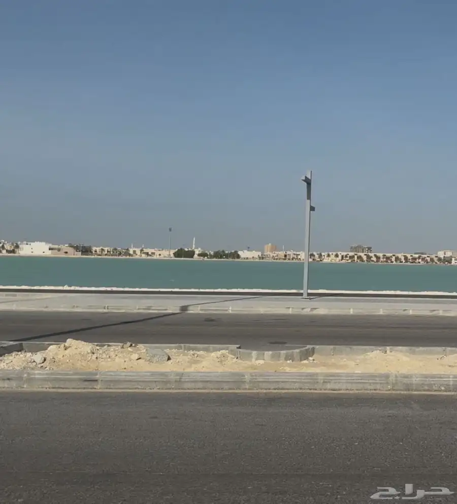 اراضي للبيع مطلة على بحيرة العزيزيه 2