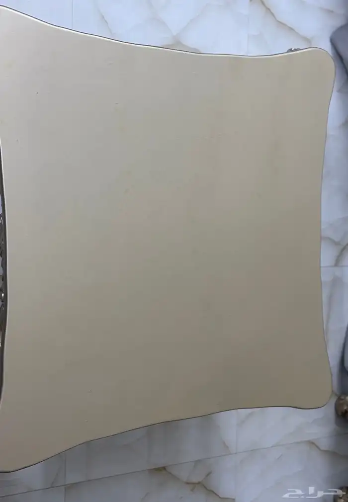 طاوله خشبيه  طاولتان جانبيه 2