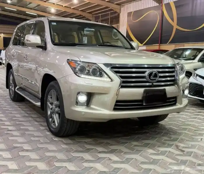 لكزس LX 570 موديل 2014 عبداللطيف جميل 3