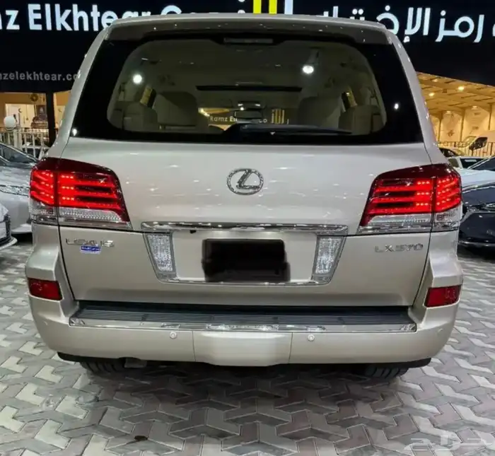 لكزس LX 570 موديل 2014 عبداللطيف جميل 7