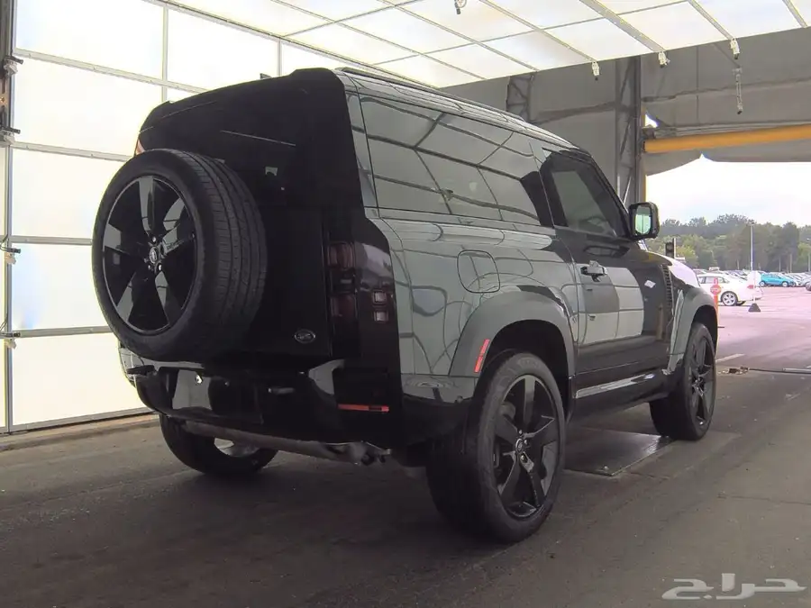 2022 Defender 90 X-Dynamic HSE شاشة كبيرة 3