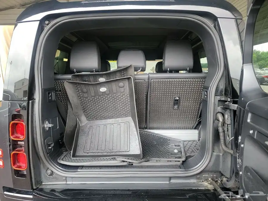 2022 Defender 90 X-Dynamic HSE شاشة كبيرة 8