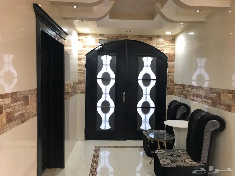 فيلا كبيرة مؤثثة للبيع بحي الشفاء بحائل 12