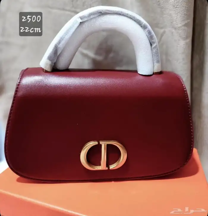 شنط ماركات مختلفه 34