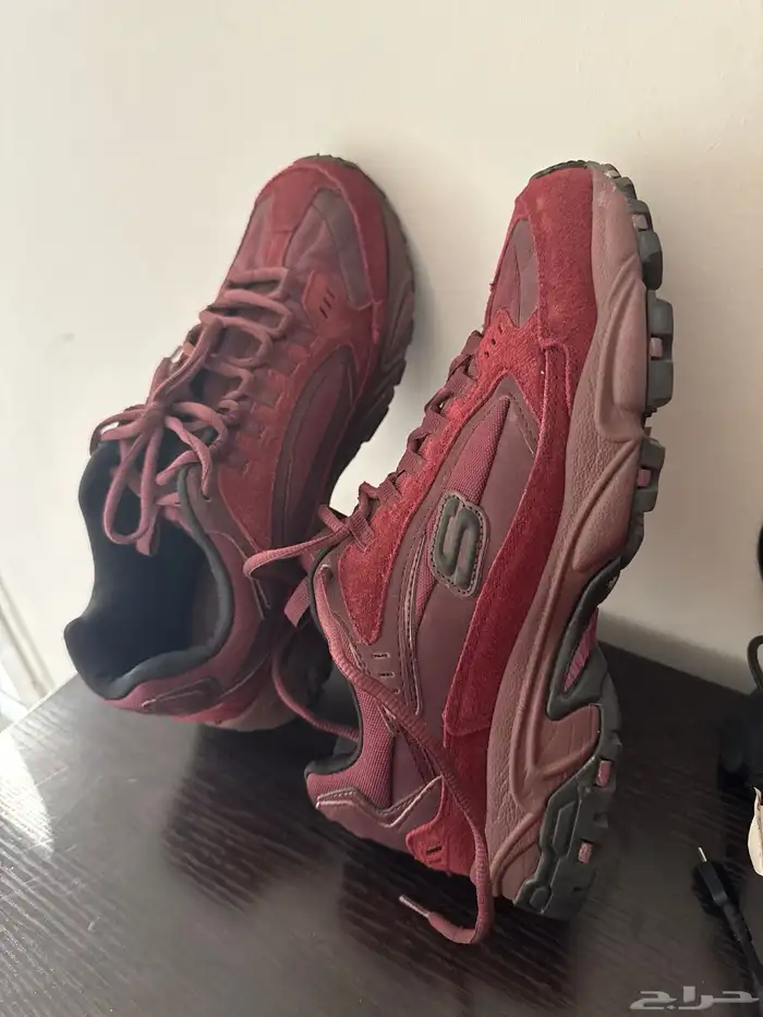 كوتشى اسكتشرز استخدام مره واحده فقط 1