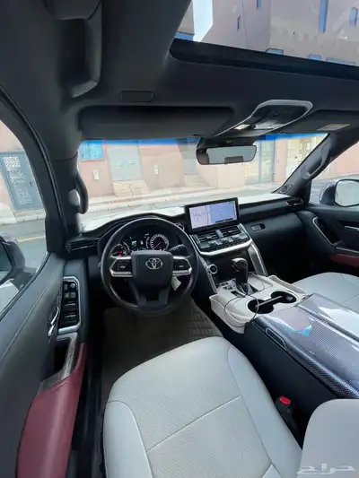 لاندكروزر VXR فل كامل موديل 2022 وكالة 4